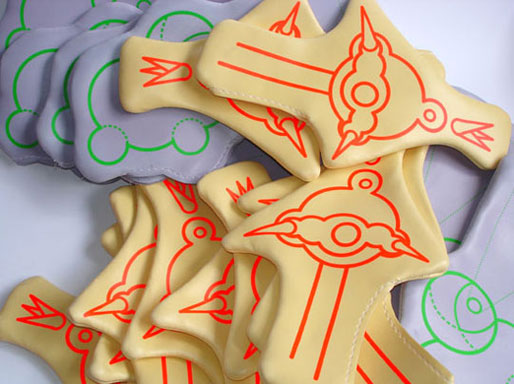 TOYS_silk04.jpg