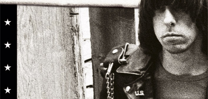EDDE_BIZZ194_0.jpg
